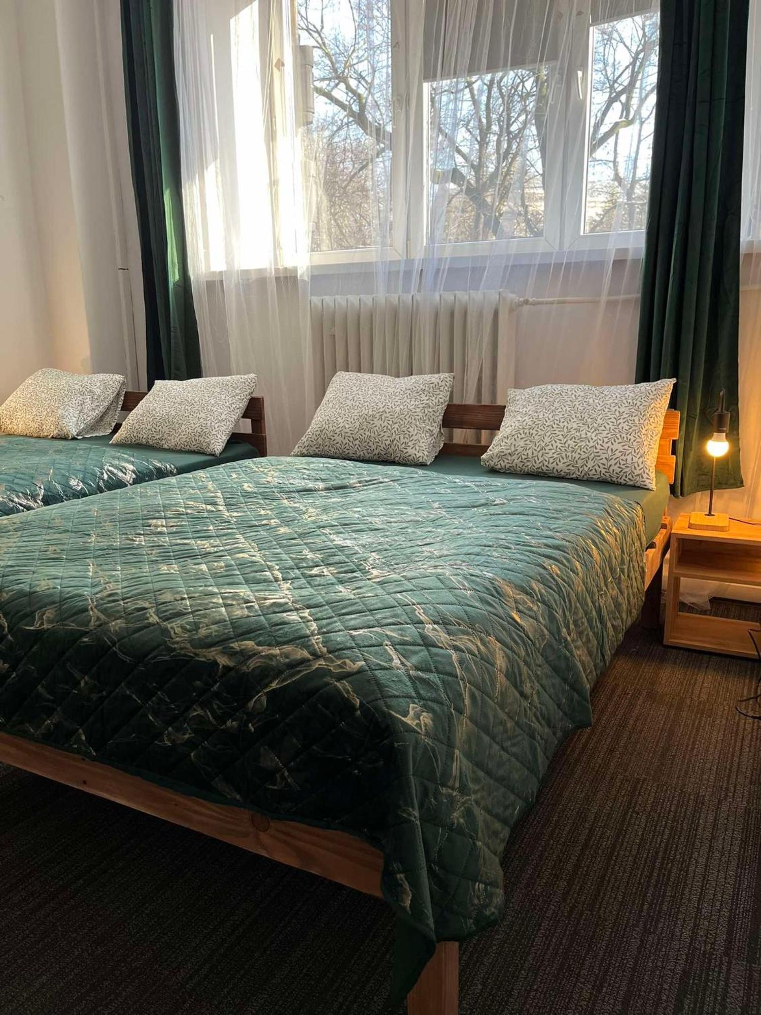 Tom Hostel Krakow Bagian luar foto