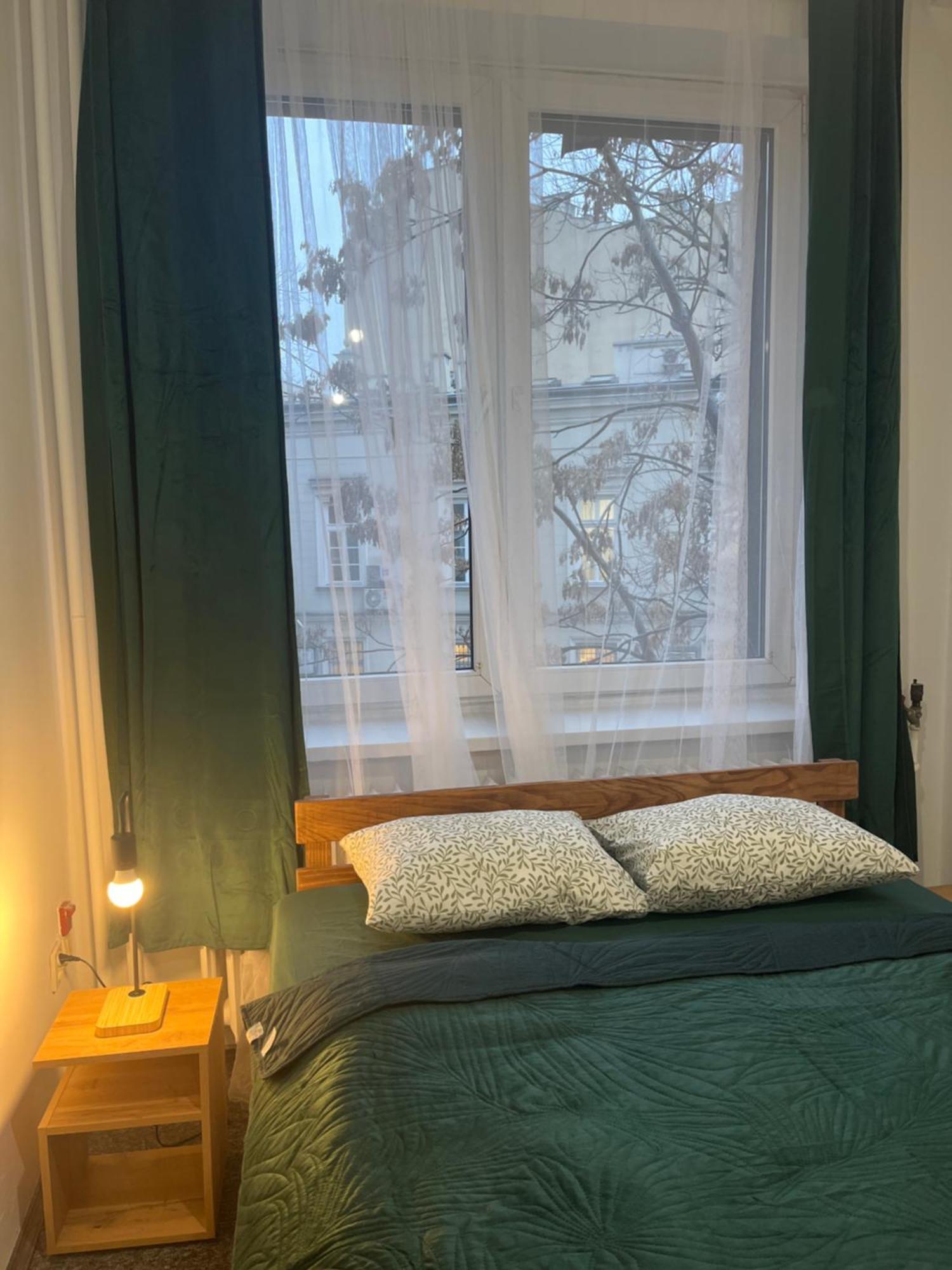 Tom Hostel Krakow Bagian luar foto