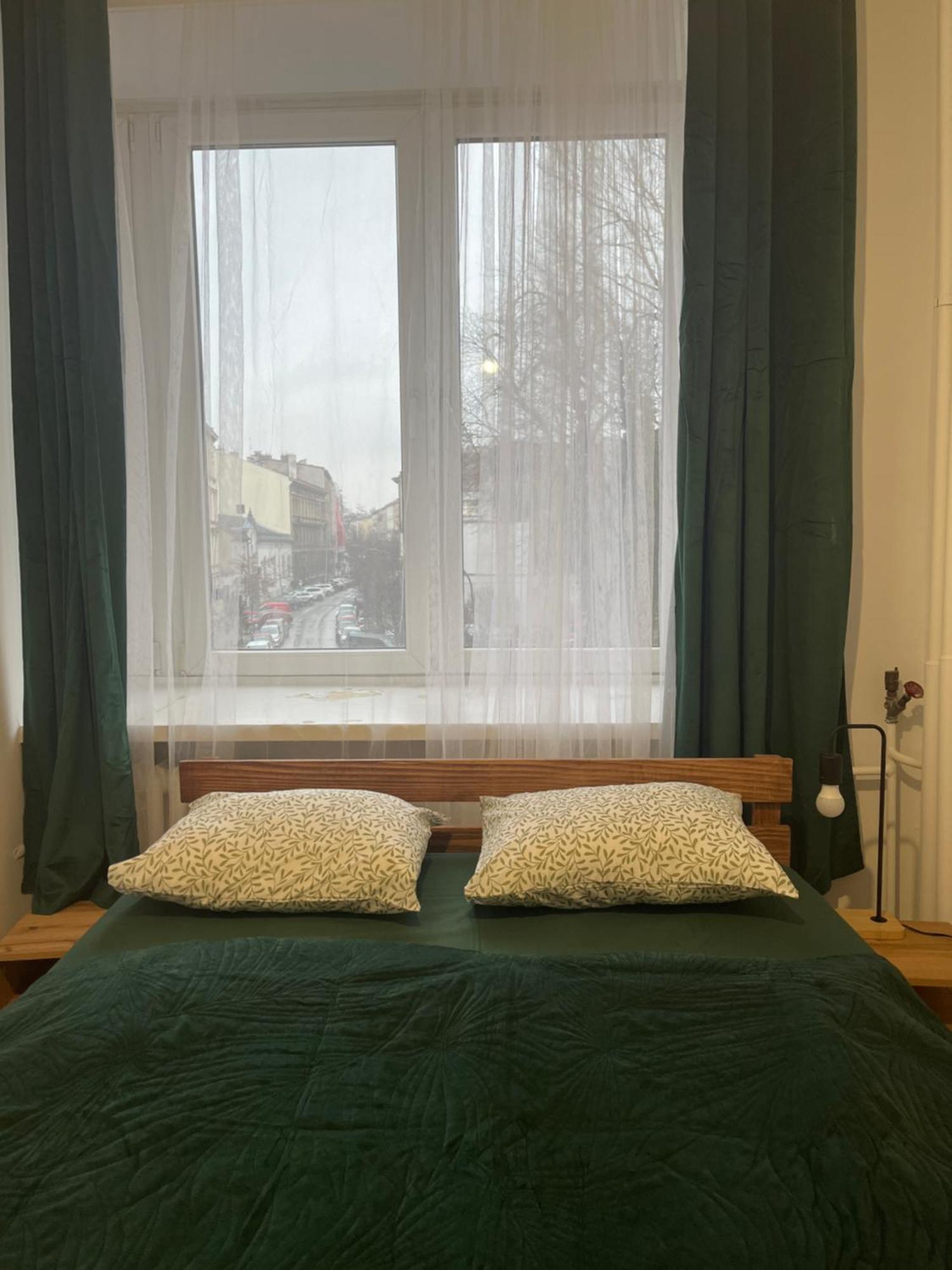 Tom Hostel Krakow Bagian luar foto