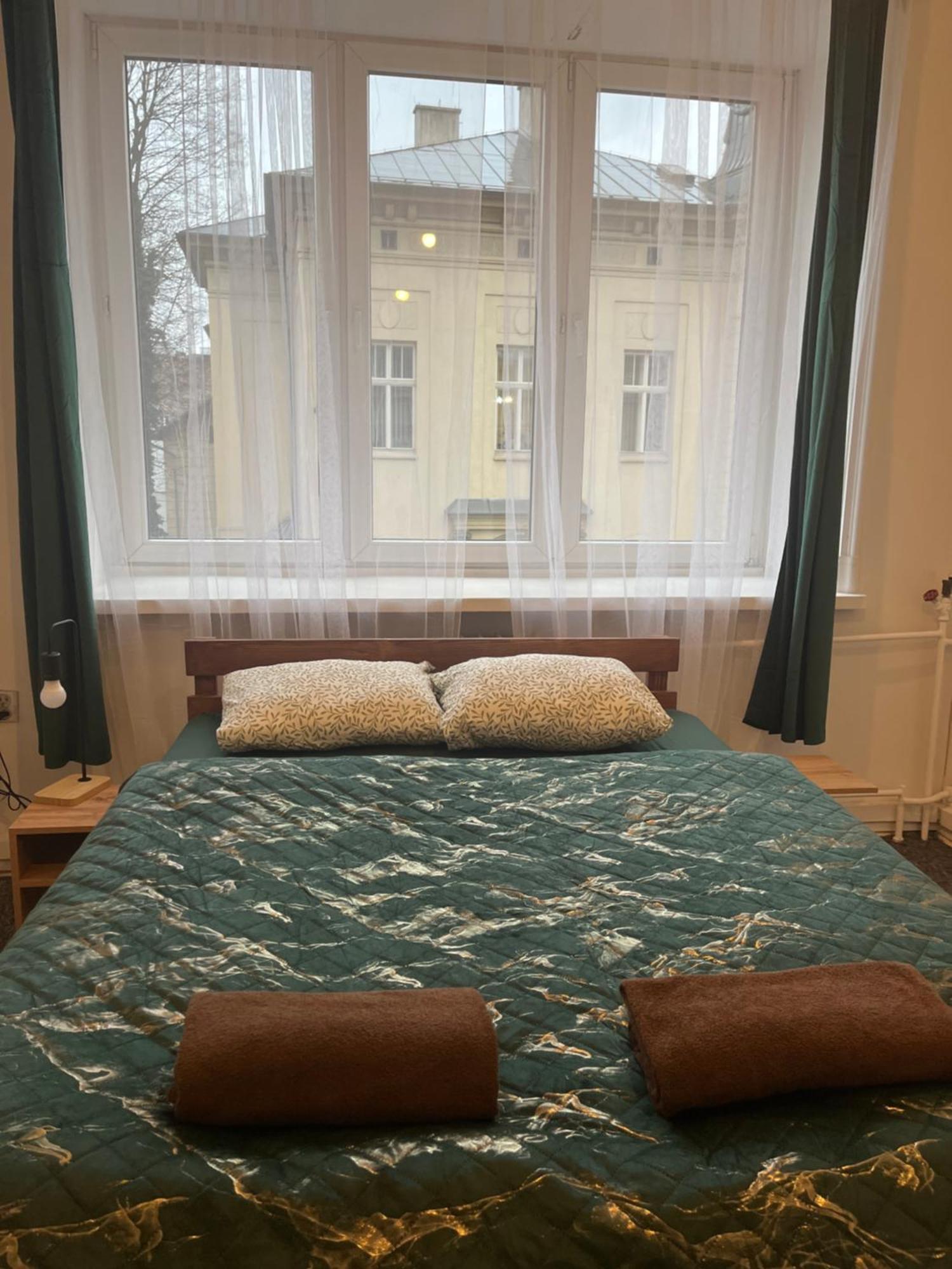 Tom Hostel Krakow Bagian luar foto