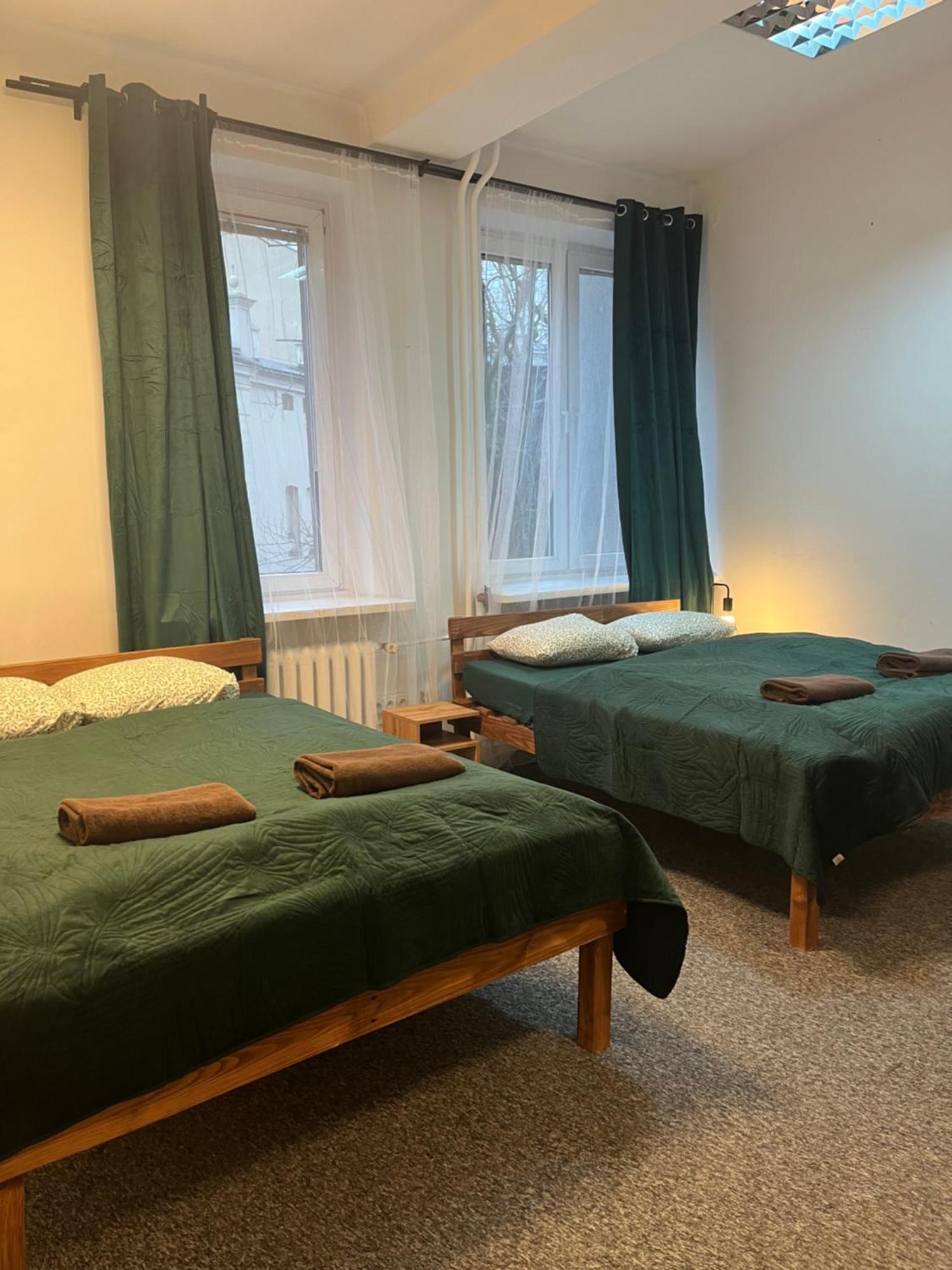 Tom Hostel Krakow Bagian luar foto
