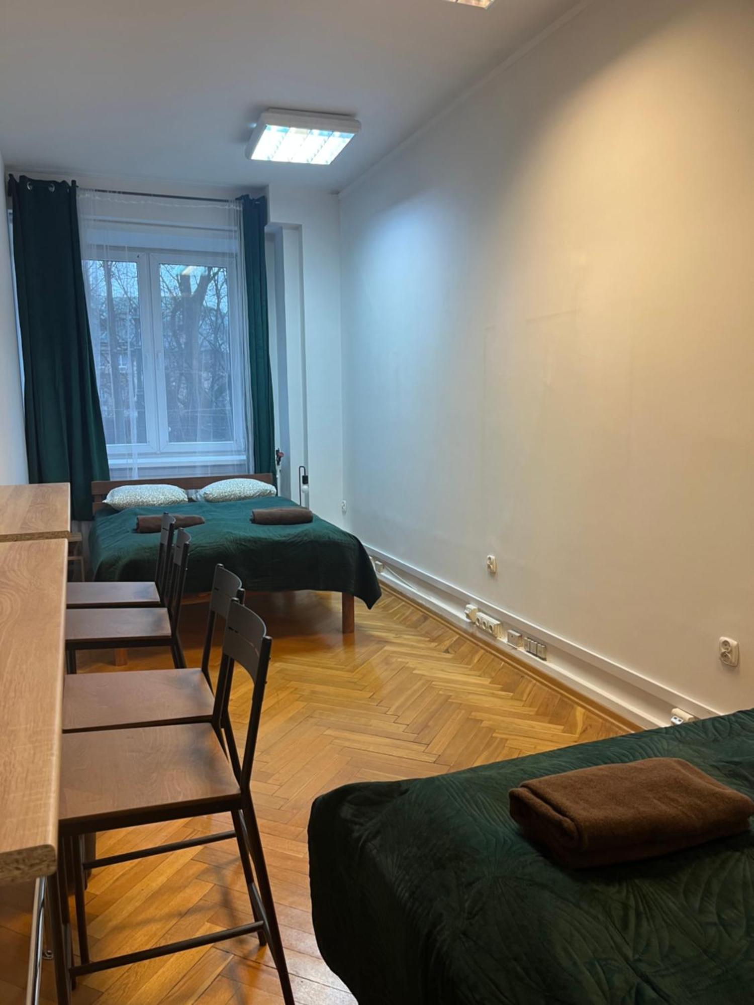 Tom Hostel Krakow Bagian luar foto